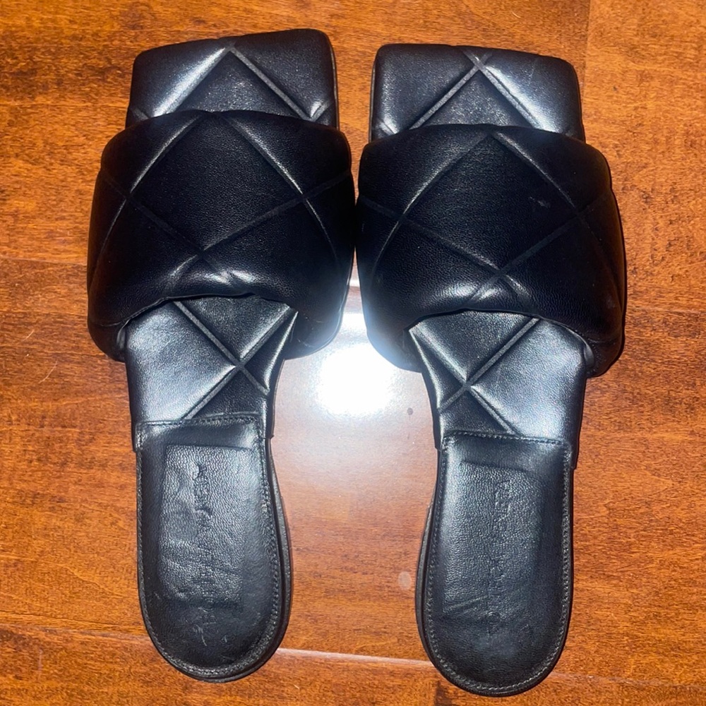 *SOLD* Bottega Veneta woven sandal